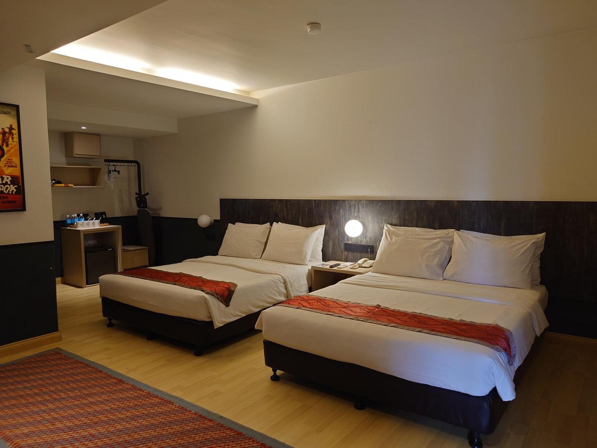 Katel Kuala Lumpur Formally Known As K Hotel Esterno foto