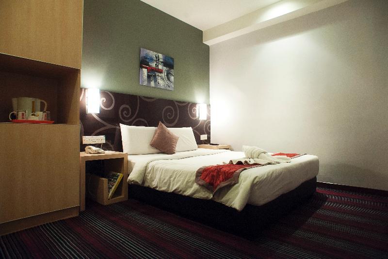 Katel Kuala Lumpur Formally Known As K Hotel Esterno foto